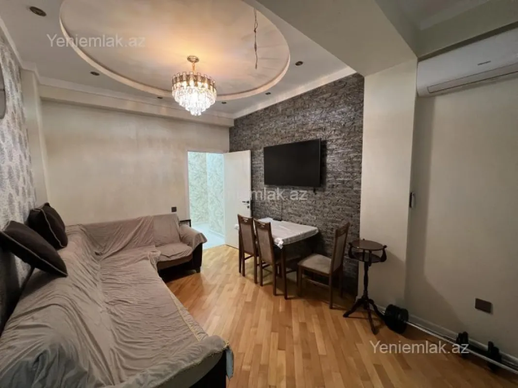 Satılır 2 otaqlı yeni tikili 60 m²