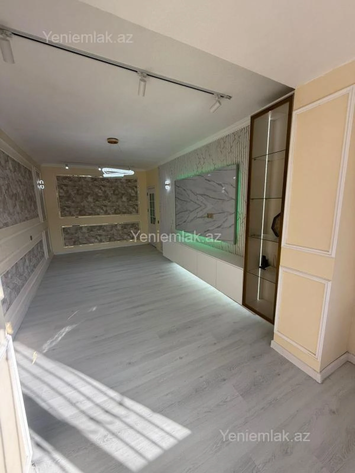 Satılır 3 otaqlı köhnə tikili 85 m²