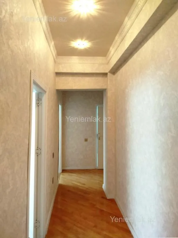 Satılır 3 otaqlı yeni tikili 123 m²