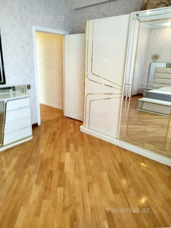 Satılır 3 otaqlı yeni tikili 123 m²
