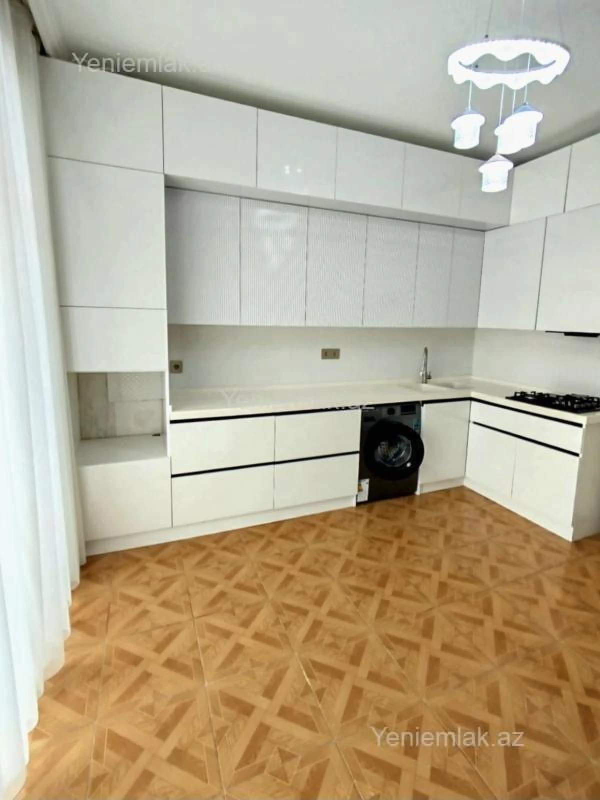 Satılır 3 otaqlı yeni tikili 123 m²