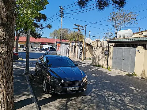 Satılır 4 otaqlı köhnə tikili 110 m² — Bakı, Binəqədi 4 otaq 110.00 m²
