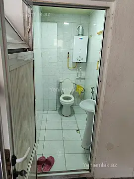 Satılır 4 otaqlı köhnə tikili 110 m²