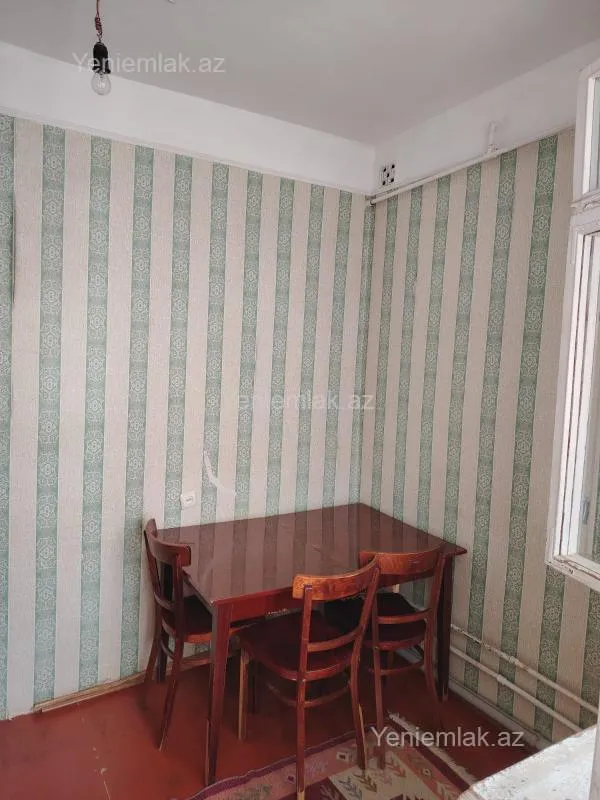 Satılır 1 otaqlı köhnə tikili 37 m²