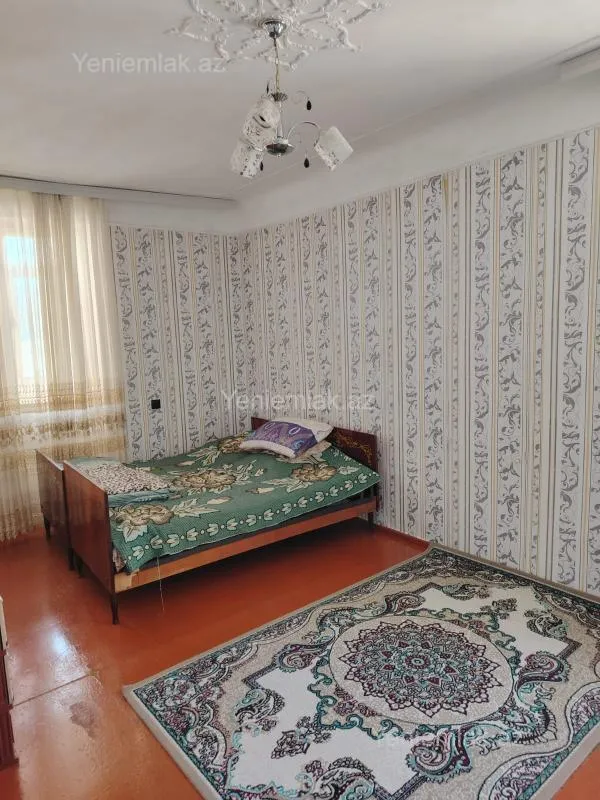 Satılır 1 otaqlı köhnə tikili 37 m²