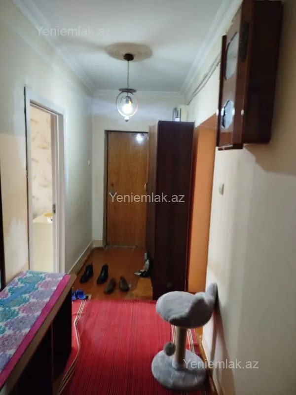 Satılır 5 otaqlı köhnə tikili 102 m²