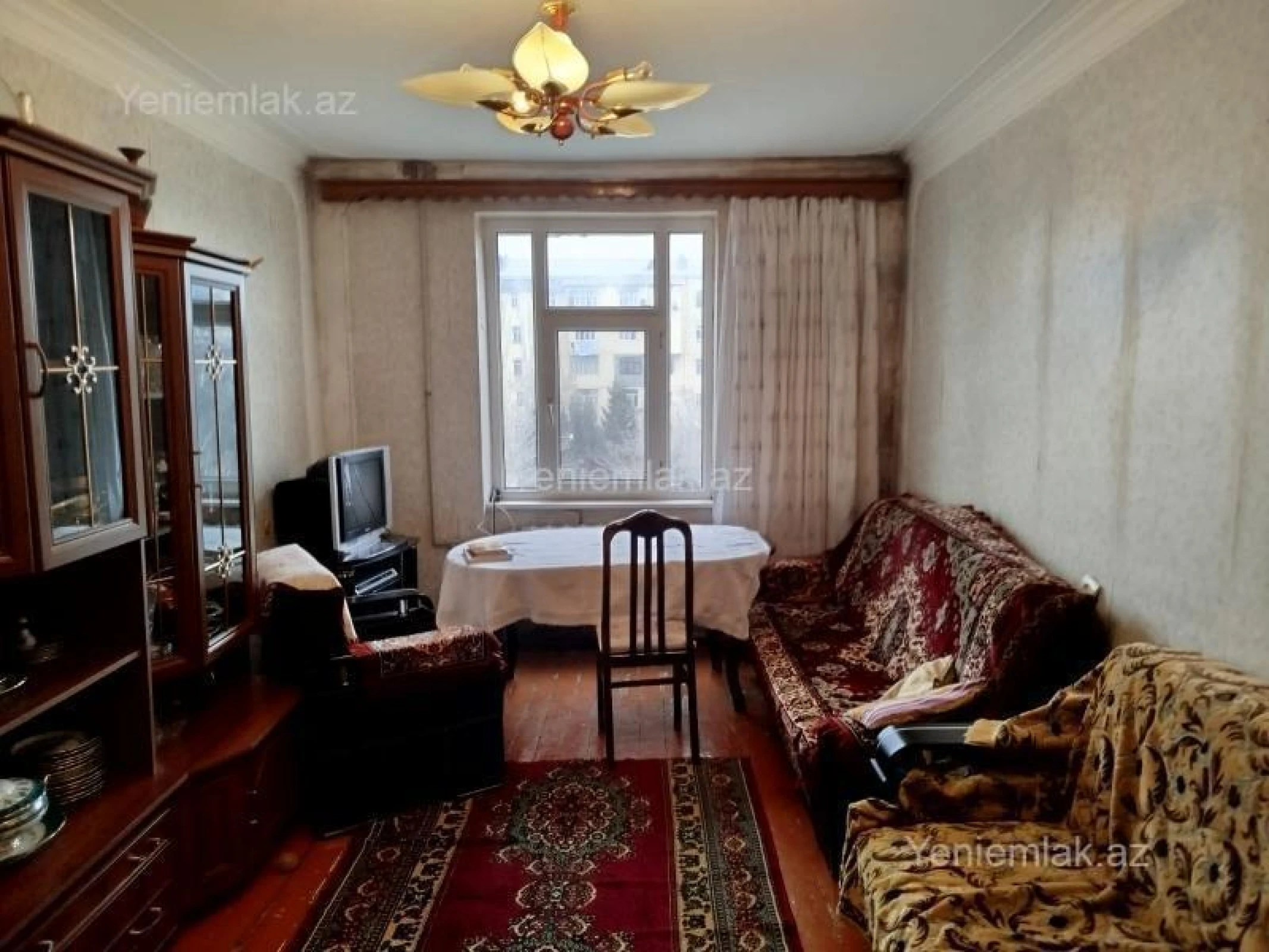 Satılır 5 otaqlı köhnə tikili 102 m²