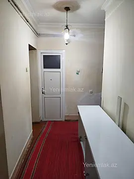 Satılır 5 otaqlı köhnə tikili 102 m²