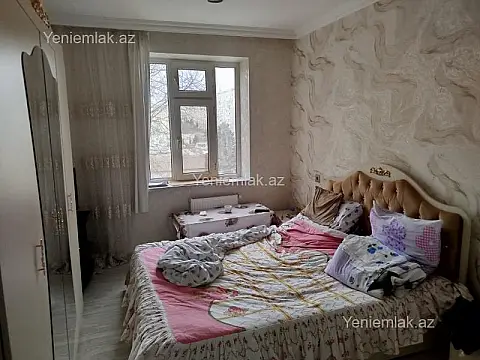 Satılır 5 otaqlı köhnə tikili 102 m²