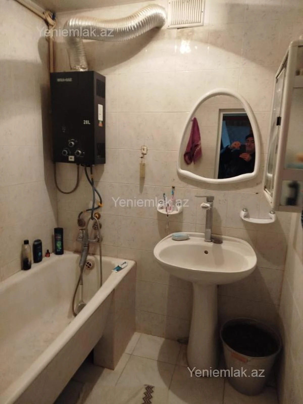 Satılır 5 otaqlı köhnə tikili 102 m²