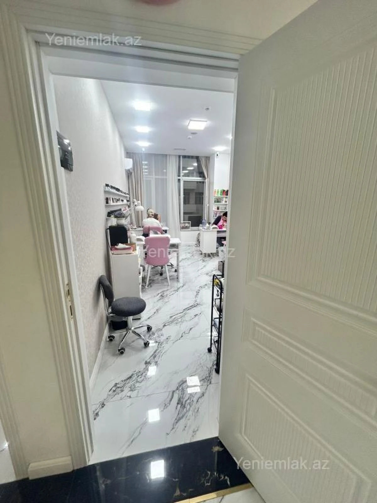 Satılır 10 otaqlı obyekt 360 m²