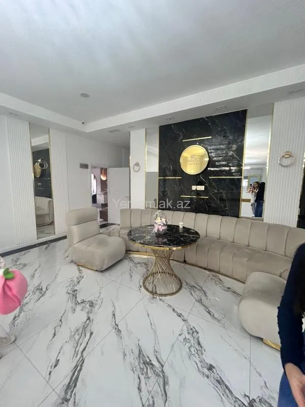 Satılır 10 otaqlı obyekt 360 m²