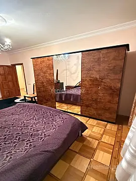 Satılır 3 otaqlı köhnə tikili 75 m²