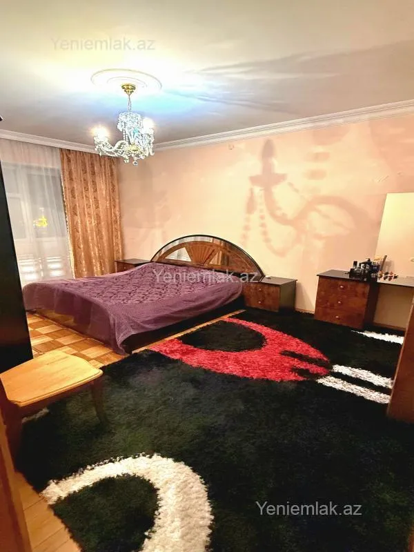 Satılır 3 otaqlı köhnə tikili 75 m²