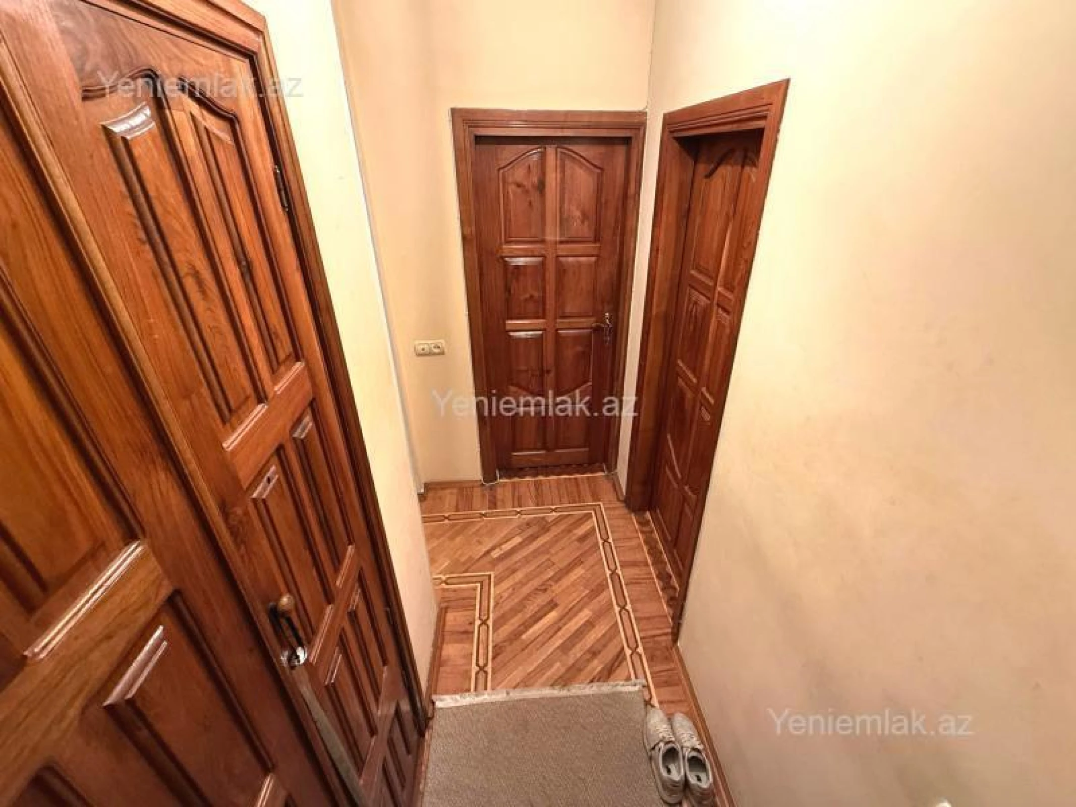 Satılır 3 otaqlı köhnə tikili 75 m²