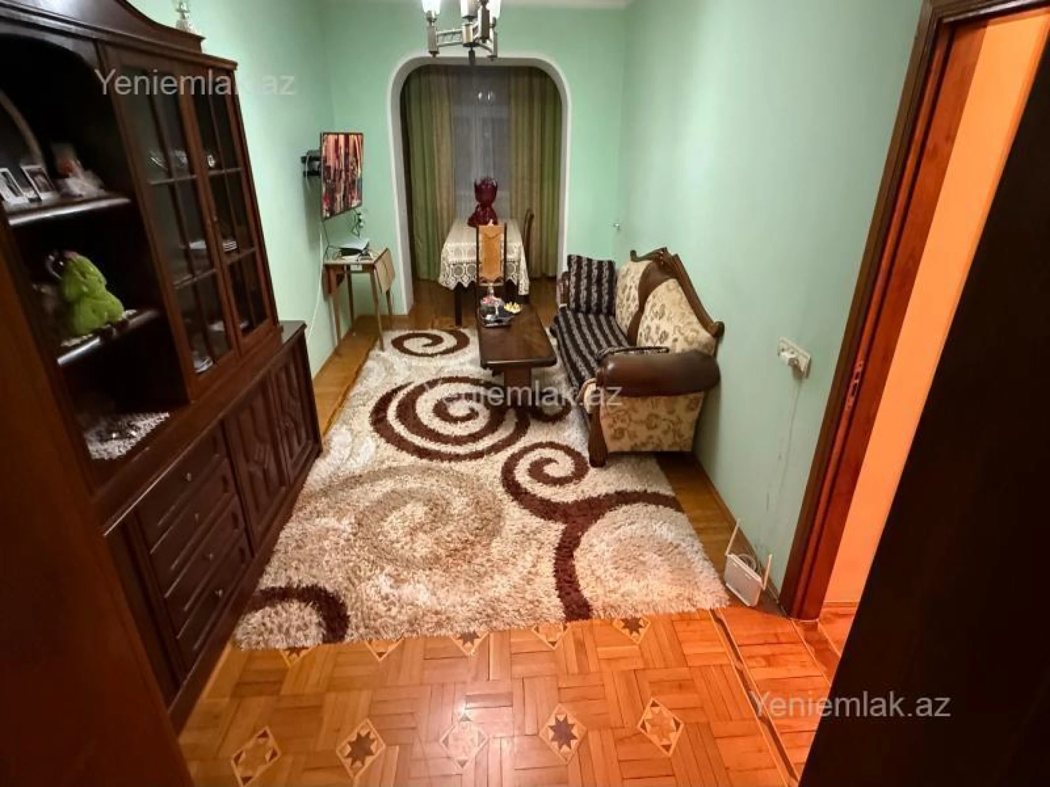 Satılır 3 otaqlı köhnə tikili 75 m²