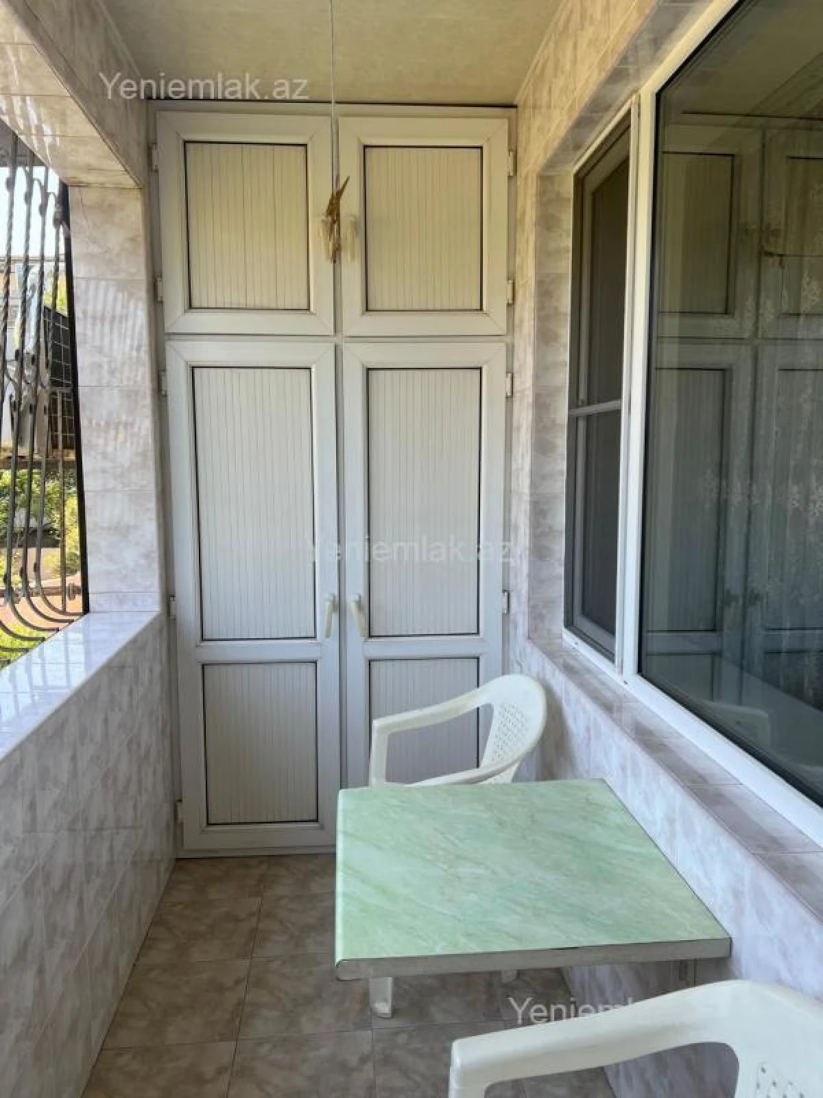 Satılır 4 otaqlı köhnə tikili 110 m²