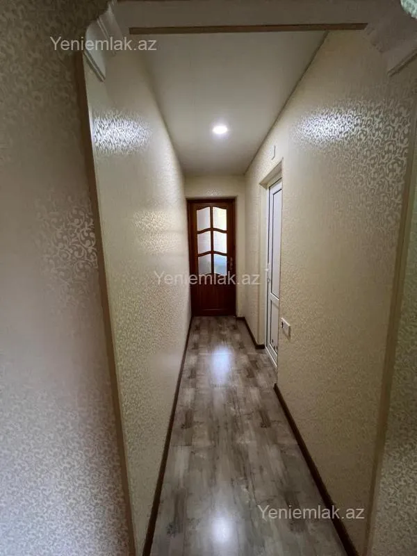 Satılır 4 otaqlı köhnə tikili 110 m²