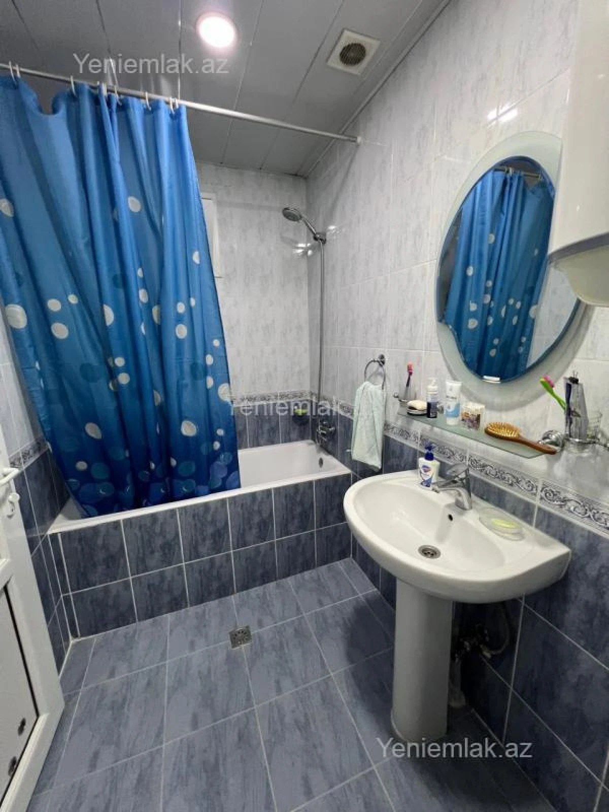 Satılır 4 otaqlı köhnə tikili 110 m²