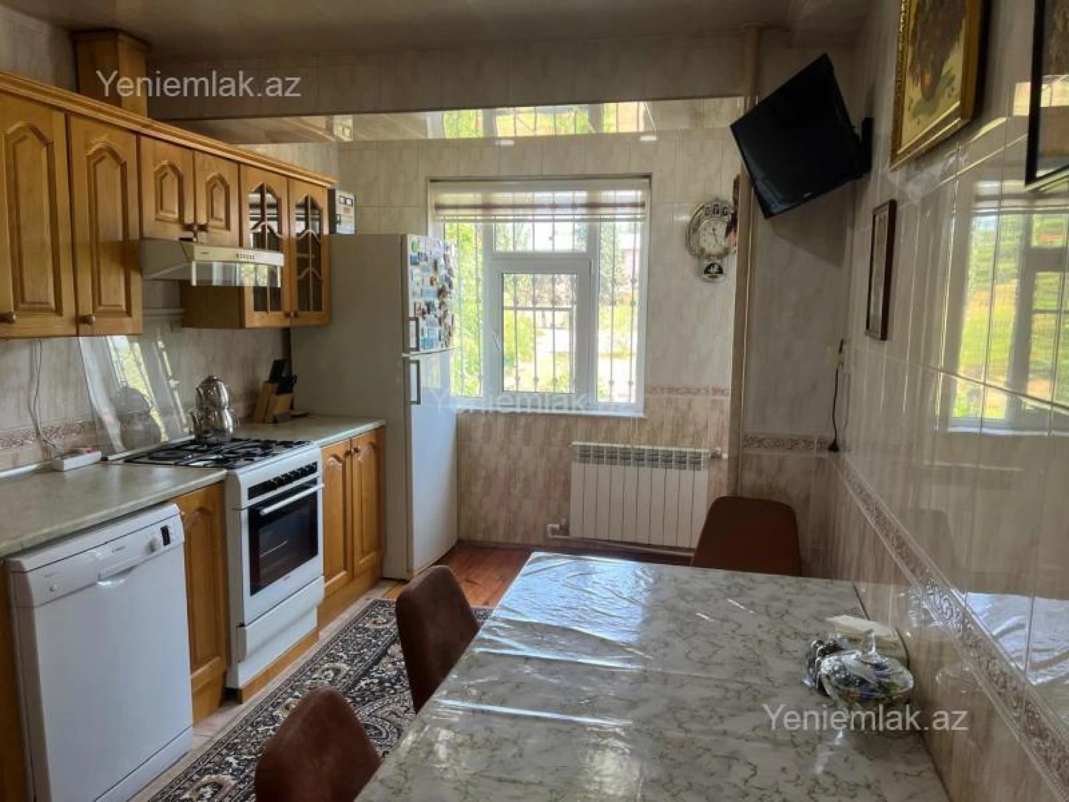 Satılır 4 otaqlı köhnə tikili 110 m²