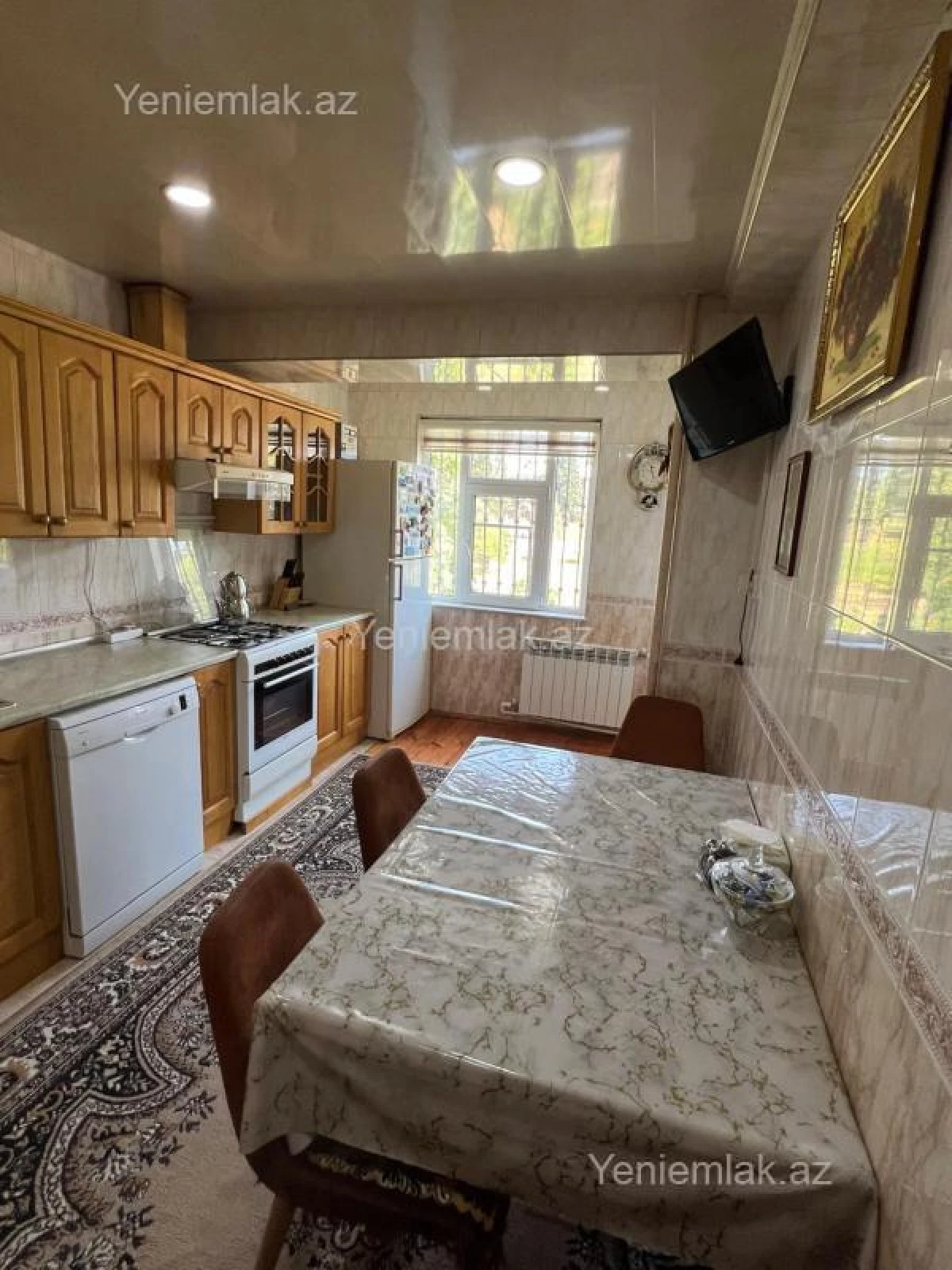 Satılır 4 otaqlı köhnə tikili 110 m²