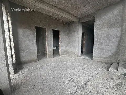 Satılır 10 otaqlı həyət evi 550 m²