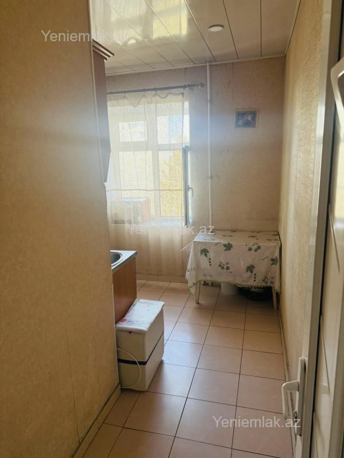 Satılır 2 otaqlı köhnə tikili 50 m²