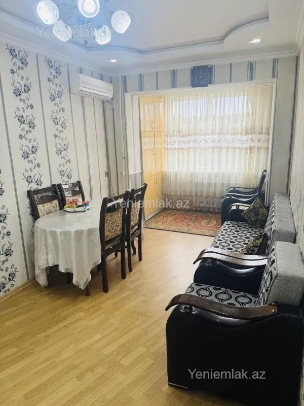 Satılır 2 otaqlı köhnə tikili 50 m²