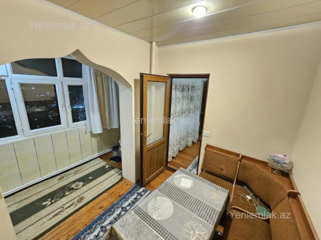 Satılır 3 otaqlı köhnə tikili 55 m²