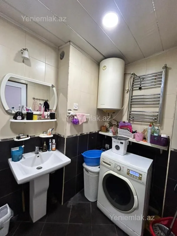 Satılır 2 otaqlı yeni tikili 82 m²