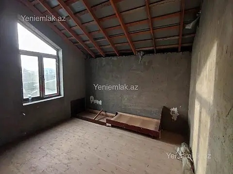 Satılır 6 otaqlı həyət evi 220 m²