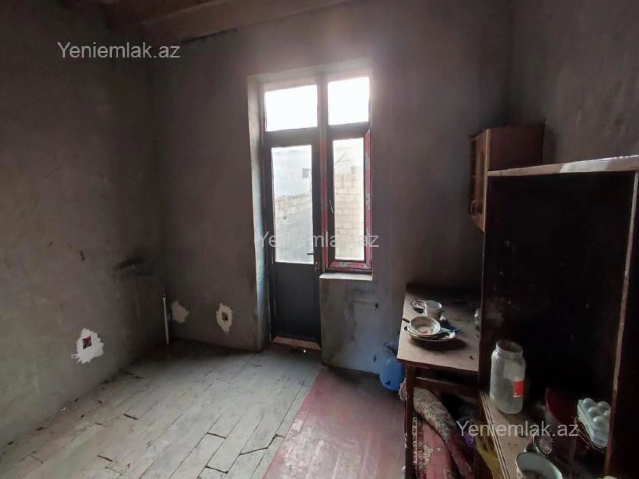 Satılır 6 otaqlı həyət evi 220 m²