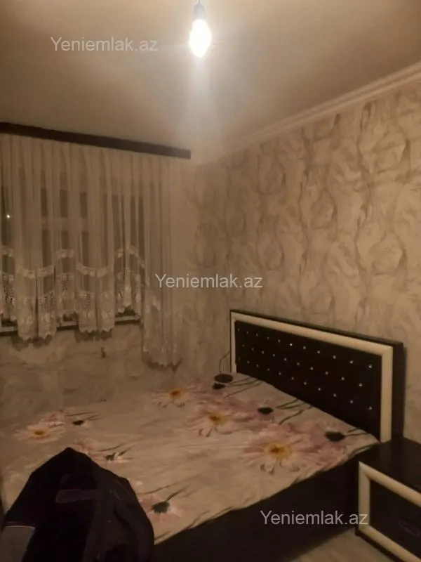 Satılır 1 otaqlı köhnə tikili 35 m²