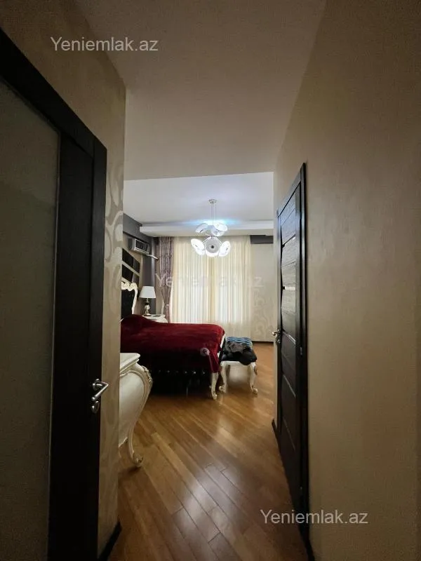 Satılır 3 otaqlı yeni tikili 150 m²
