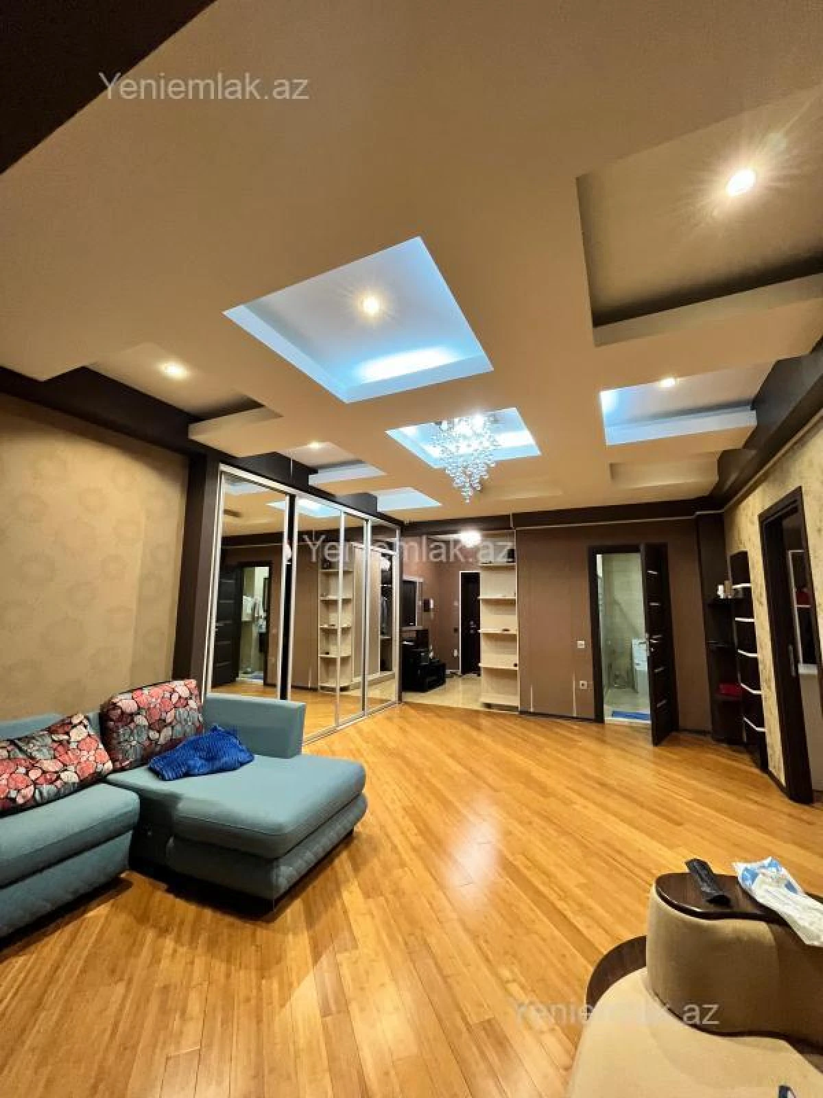 Satılır 3 otaqlı yeni tikili 150 m²