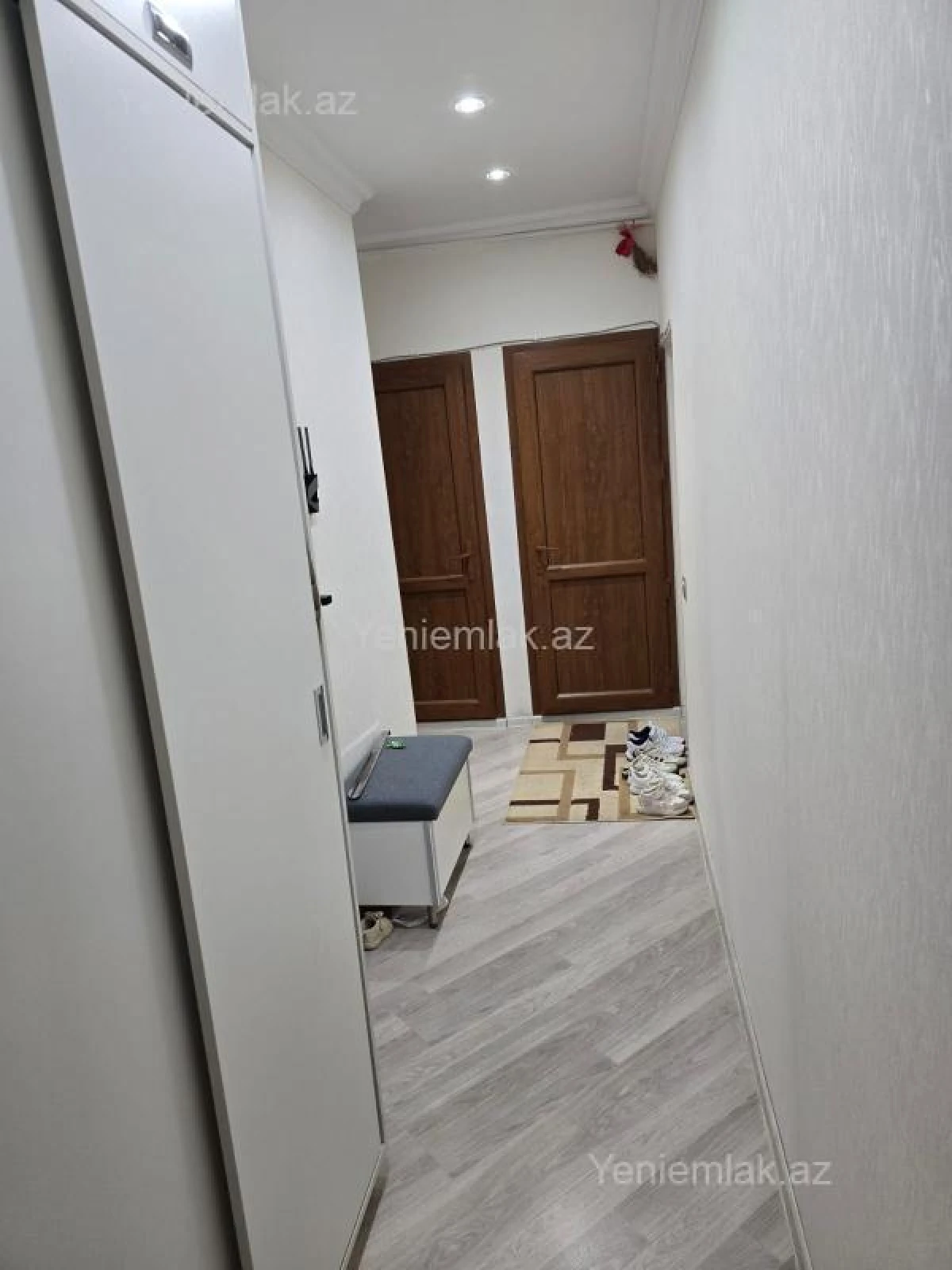 Satılır 2 otaqlı köhnə tikili 64 m²