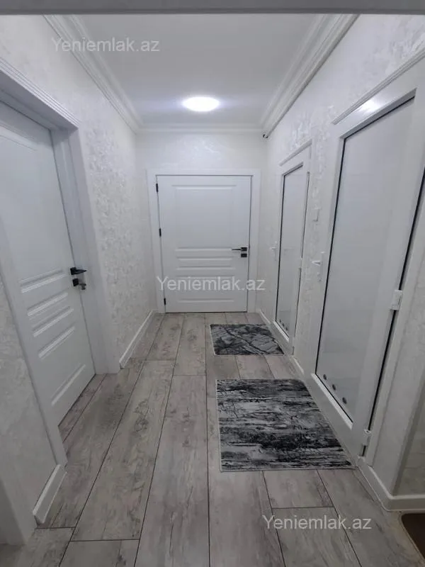 Satılır 3 otaqlı köhnə tikili 75 m²