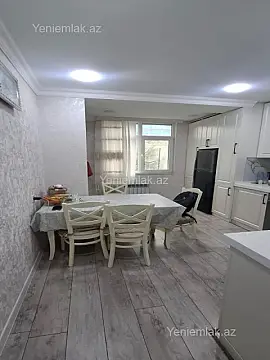 Satılır 3 otaqlı köhnə tikili 75 m²