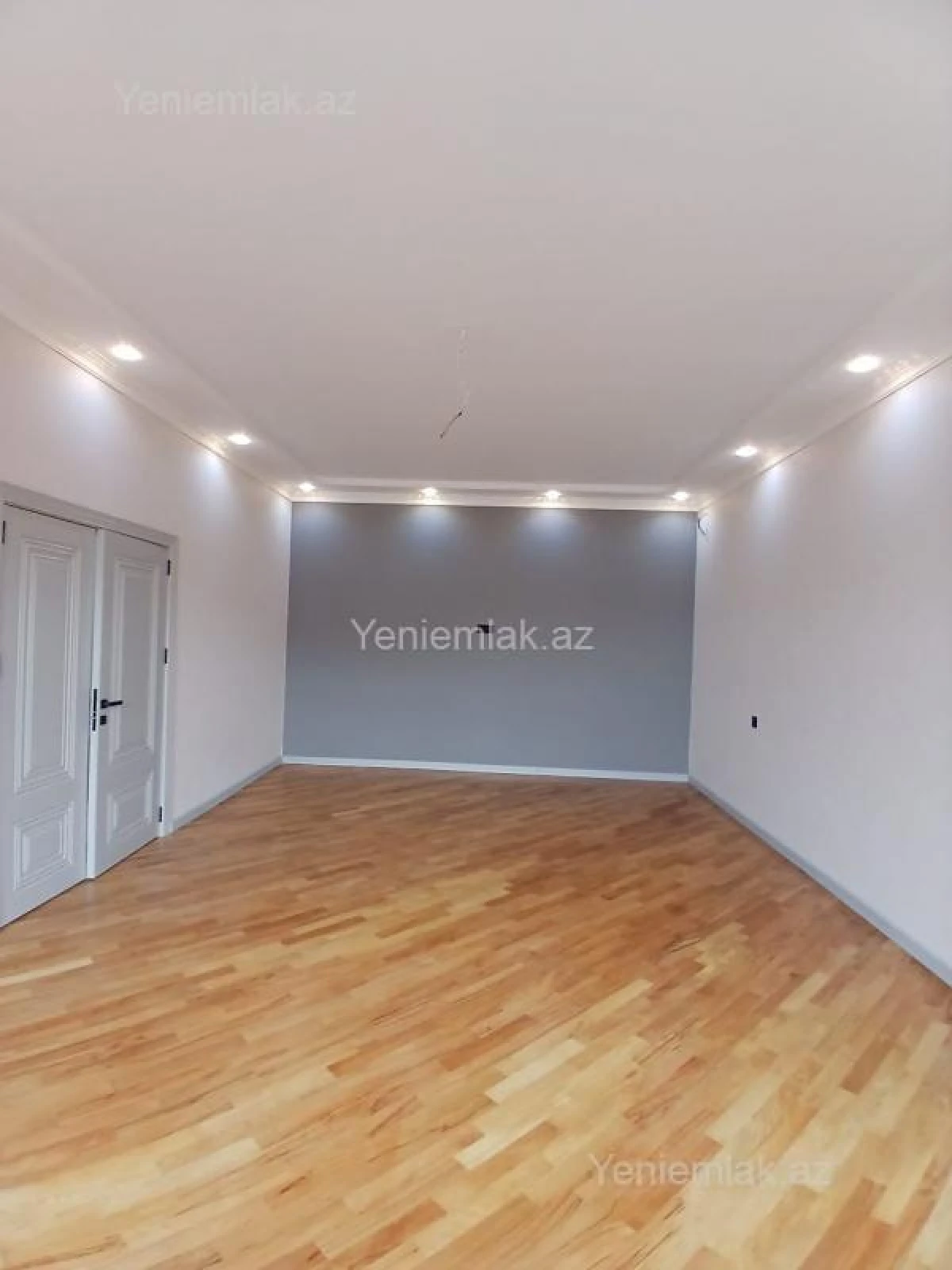 Satılır 6 otaqlı həyət evi 240 m²