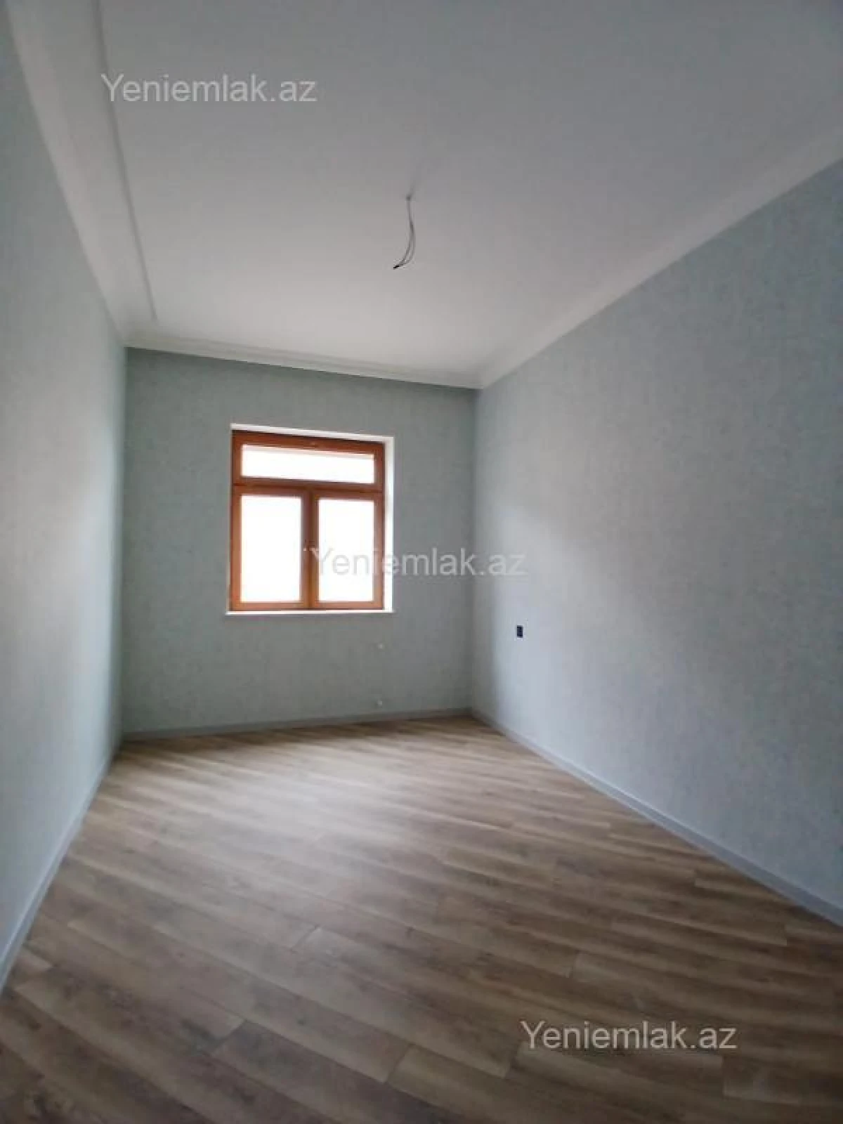 Satılır 6 otaqlı həyət evi 240 m²