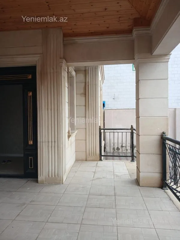 Satılır 6 otaqlı həyət evi 240 m²