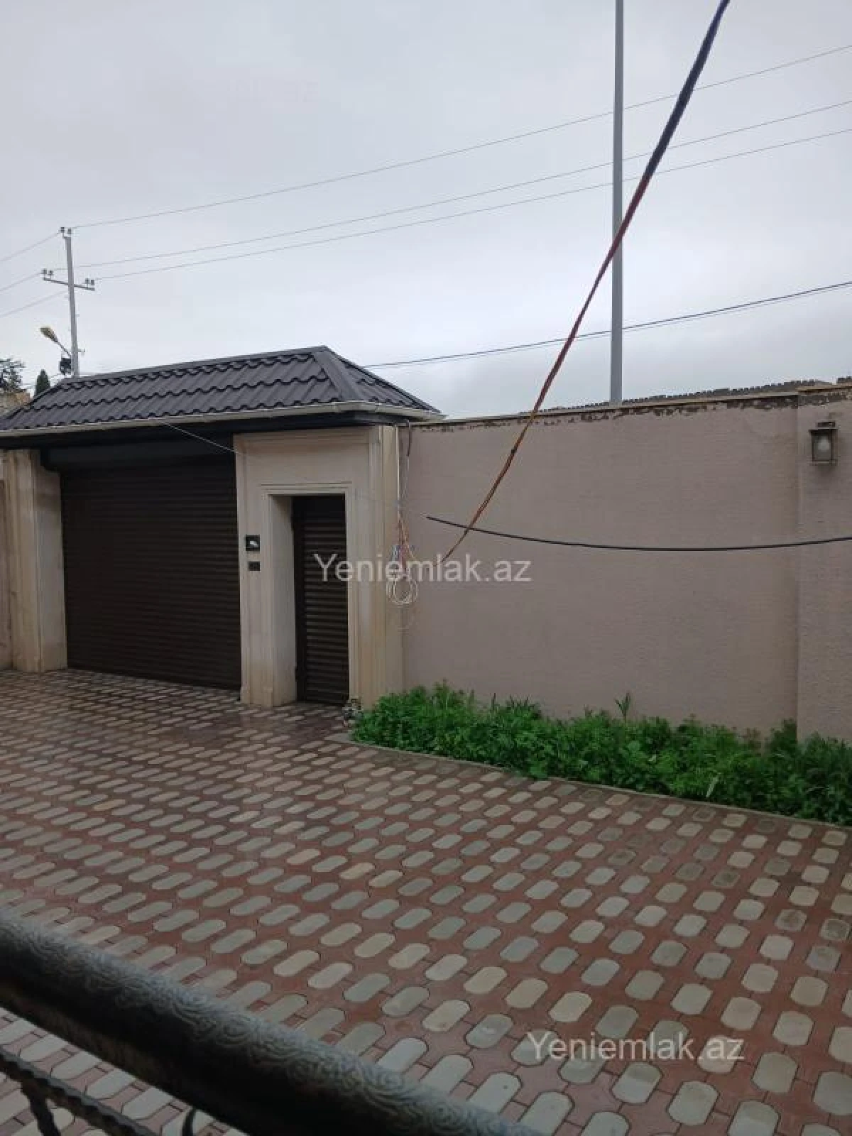 Satılır 6 otaqlı həyət evi 240 m²