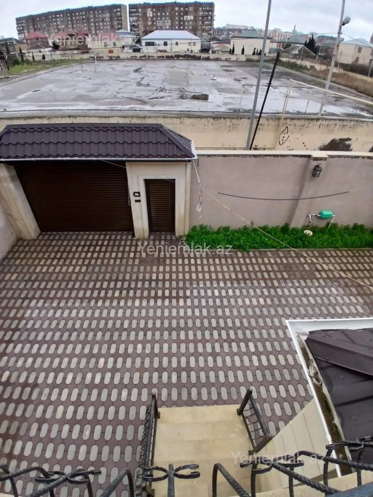 Satılır 6 otaqlı həyət evi 240 m²