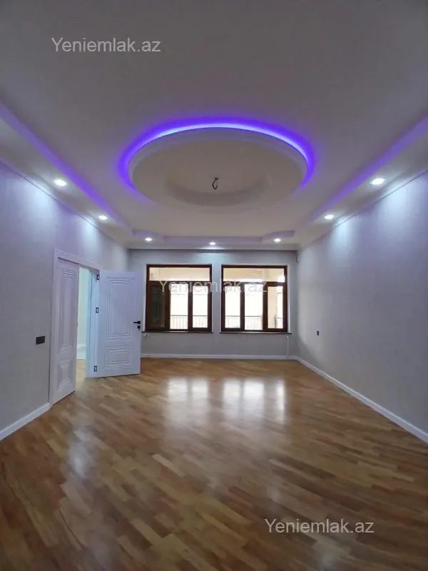 Satılır 6 otaqlı həyət evi 240 m²
