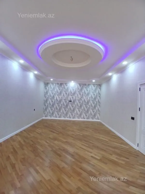 Satılır 6 otaqlı həyət evi 240 m²