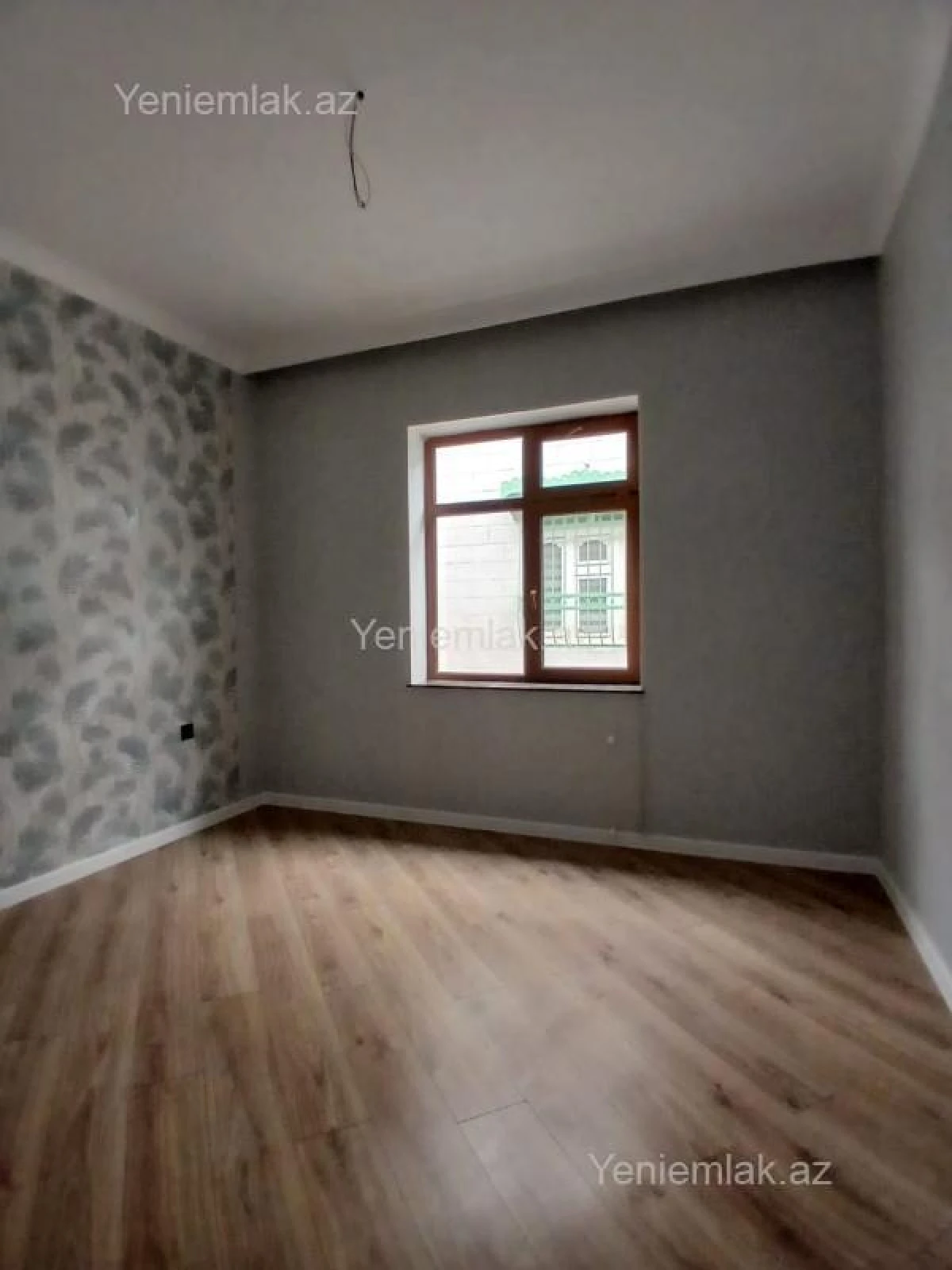 Satılır 6 otaqlı həyət evi 240 m²