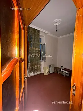Satılır 1 otaqlı köhnə tikili 38 m²
