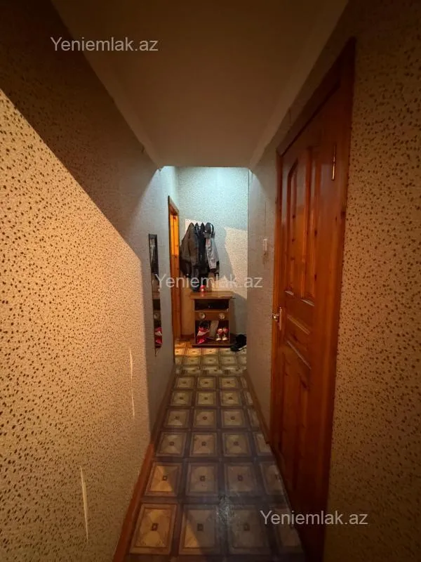 Satılır 1 otaqlı köhnə tikili 38 m²