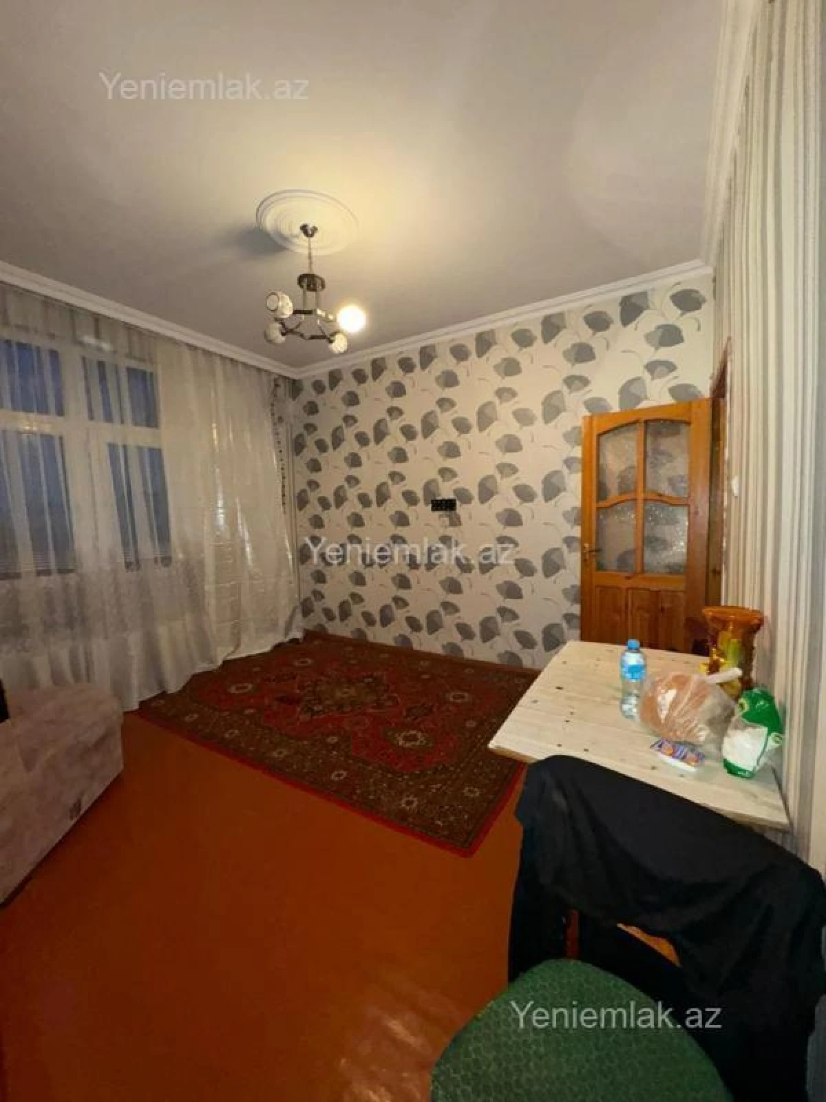 Satılır 1 otaqlı köhnə tikili 38 m²