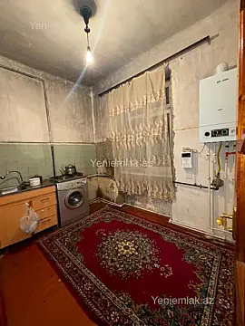 Satılır 1 otaqlı köhnə tikili 38 m²